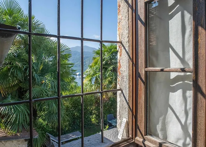 La Rosa Casa Con Vista D'orta Pettenasco